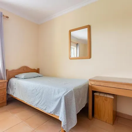 Duplex Flat - 2 Ensuite Bedrooms 5 Mins From Apartment