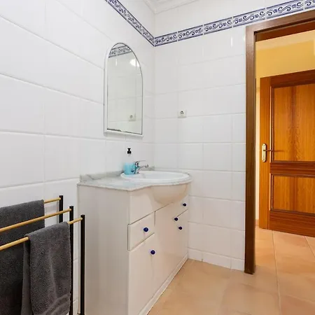 Apartment Duplex Flat - 2 Ensuite Bedrooms 5 Mins From Portimao